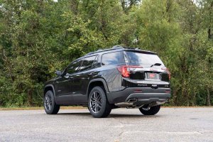 GMC Acadia Suspension Lift Kit - Rough Country - 1.5 Inch Lift - '17-'23 GMC Acadia Suspension Lift Kit - Rough Country - 1.5 Inch Lift - '17-'23